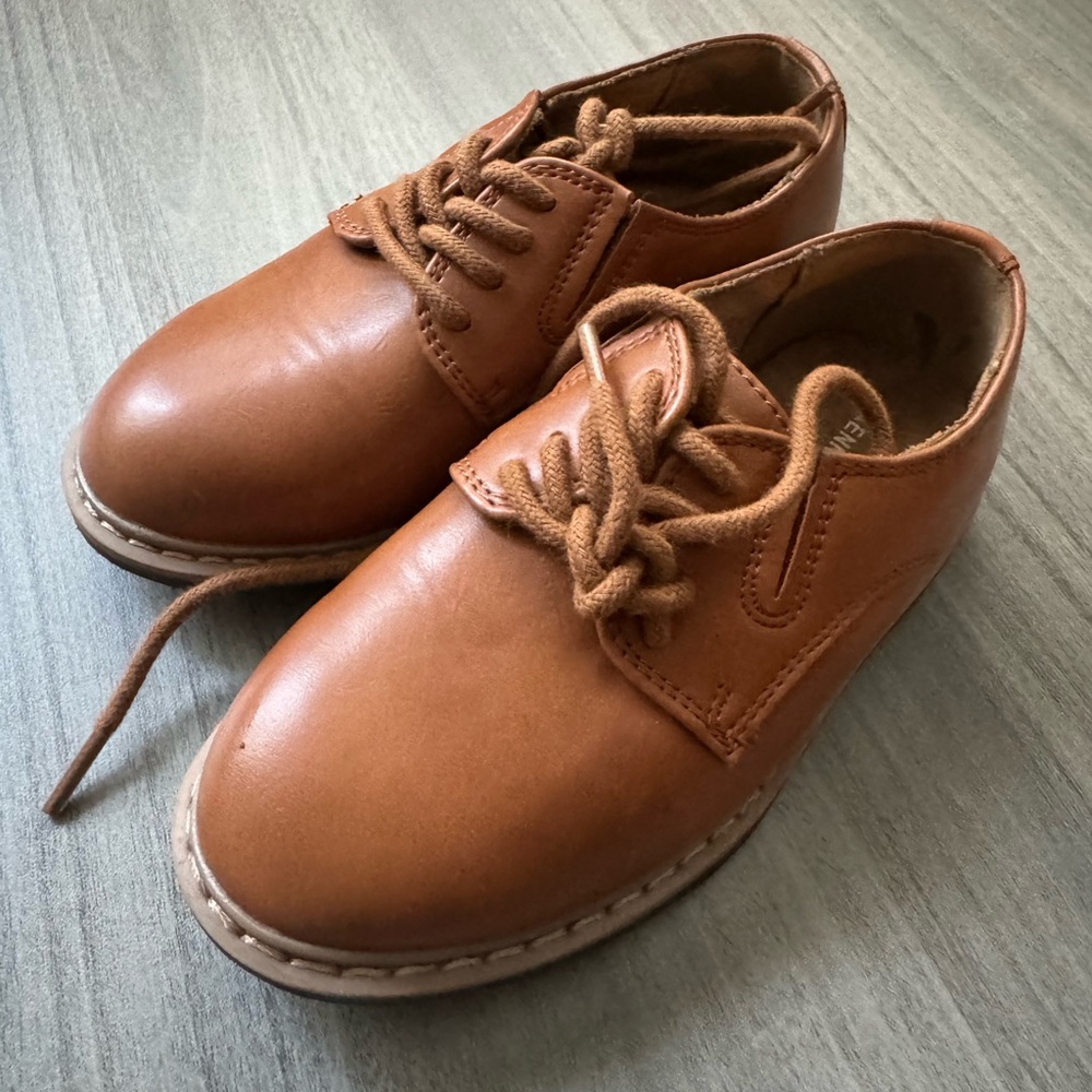 Kenneth Cole toddler shoes